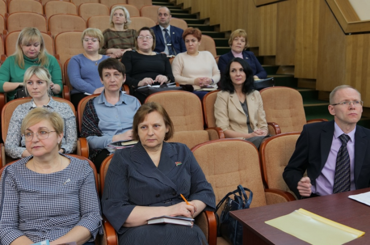 Член Совета Республики Е.Серафинович приняла участие в заседании Лидского райисполкома