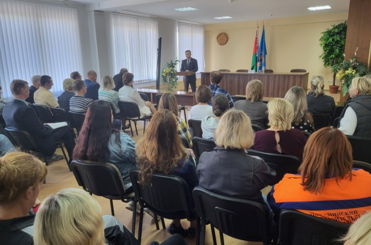 Член Президиума Совета Республики С.Сивец встретился с трудовым коллективом ОАО «Минский домостроительный комбинат»