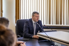 Член Совета Республики О.Романов встретился со студенческим активом