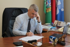 Член Совета Республики А.Неверов провел «прямую телефонную линию»