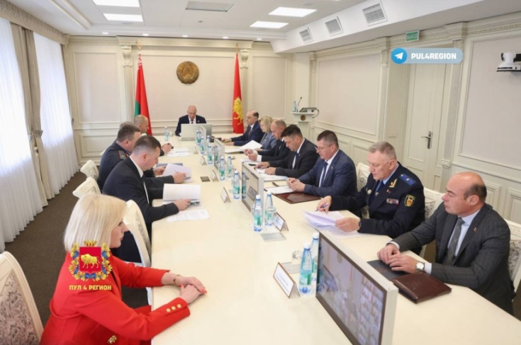 Член Совета Республики Е.Стальбовская приняла участие в заседании Гродненского областного исполнительного комитета