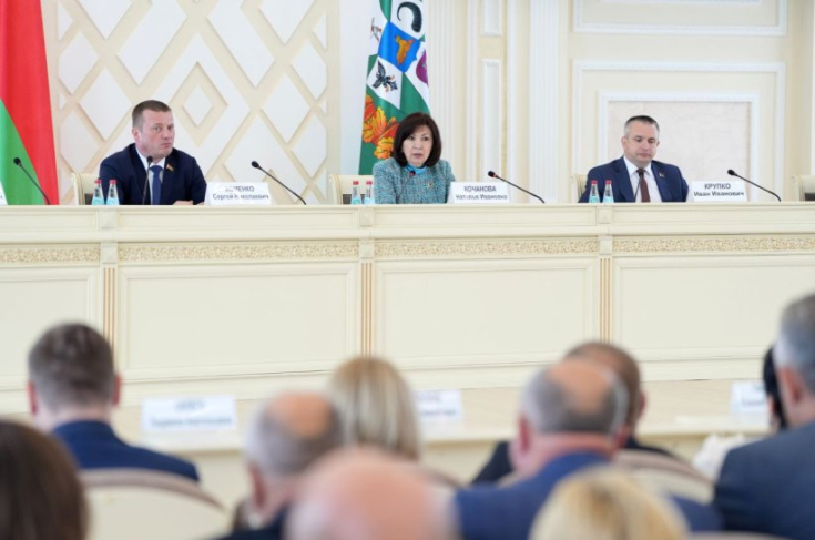 Наталья Кочанова провела выездное расширенное заседание Президиума Совета Республики в г.Гомеле