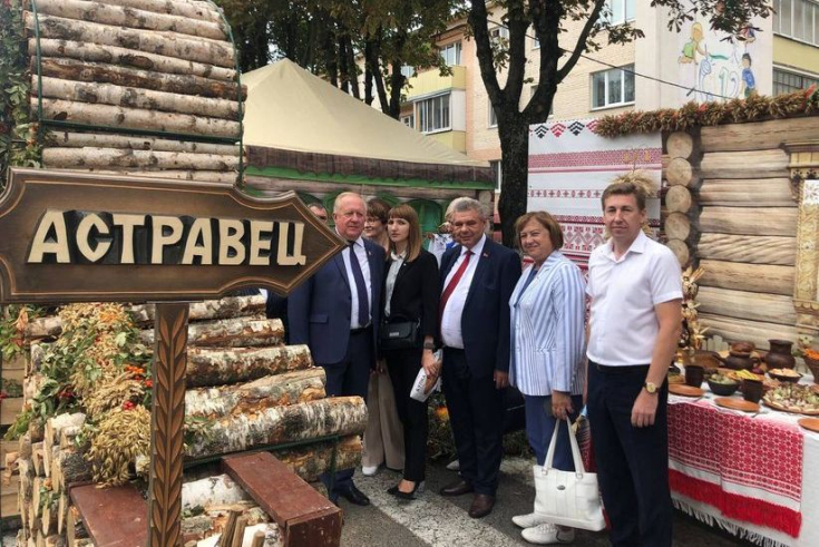 Член Совета Республики В.Лискович принял участие в областном фестивале-ярмарке тружеников села «Дажынкi-2023»