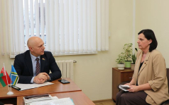 Член Совета Республики Андрей Жамойда провел личный прием граждан и прямую телефонную линию в г. Дятлово