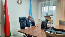 Член Совета Республики В.Хроленко провел «прямую телефонную линию»