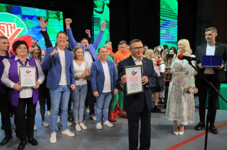 Член Совета Республики А.Ляхов посетил финал второго сезона корпоративной лиги КВН «Белоруснефти»