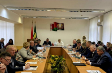 Член Совета Республики А.Жамойда принял участие в заседании президиума Гродненского областного Совета депутатов