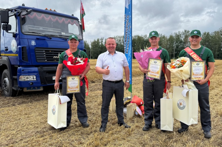 «Уборочная кампания — это ответственный этап, от которого зависит благополучие всей страны». Член Совета Республики А.Пищ посетил сельскохозяйственные организации Пружанского района.