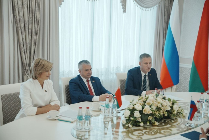 Ксения Пантюхова приняла участие в переговорах с советником-посланником Посольства Российской Федерации в Республике Беларусь Владимиром Ваньке