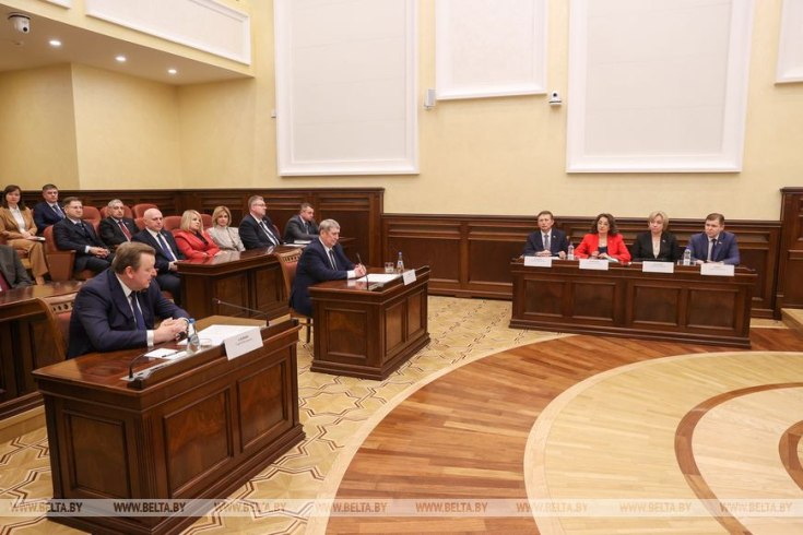 В Конституционном суде состоялось выездное расширенное заседание двух постоянных комиссий Совета Республики: по законодательству и государственному строительству и по международным делам и национальной безопасности