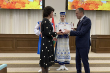 Заместитель Председателя Совета Республики А.Исаченко принял участие в церемонии награждения педагогических работников