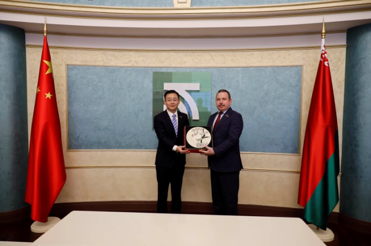 Член Совета Республики В.Ананич провел встречу с Послом Китая в Беларуси