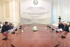 Член Президиума Совета Республики С.Рачков провел встречу с Р.Алимовым