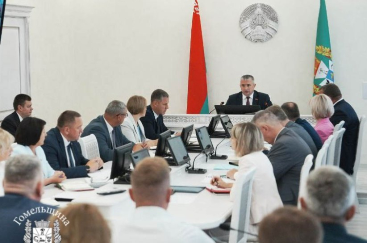 Член Совета Республики Е.Зенкевич приняла участие в аппаратном совещании