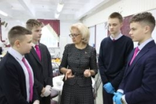 Член Совета Республики И.Левкович посетила гимназию № 1 г. Витебска