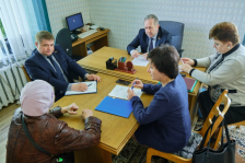 Член Совета Республики Ю.Наркевич посетил Березовский район