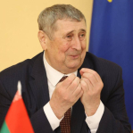 Михаил Русый провел личный прием граждан, в том числе индивидуальных предпринимателей, их представителей и представителей юридических лиц в Буйновичском сельском Совете депутатов Лельчицкого района Гомельской области