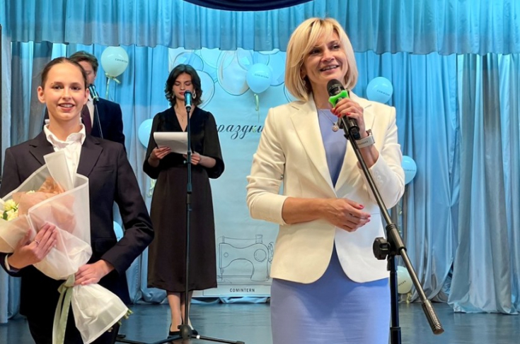 Член Совета Республики К.Пантюхова провела встречу с коллективом фабрики «Коминтерн»