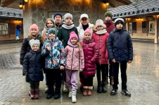 Член Совета Республики Т.Шатликова организовала поездку детей из домов семейного типа в «Поместье белорусского Деда Мороза»