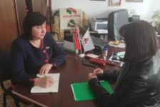 Член Совета Республики А.Смоляк провела прием граждан и «прямую телефонную линию»