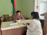 Алла Смоляк провела личный прием граждан в аг. Малейки Брагинского района
