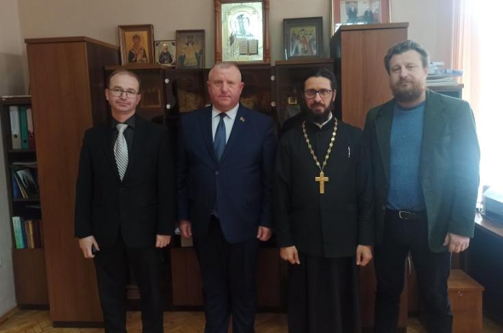 Член Совета Республики О.Дьяченко посетил Институт теологии имени святых Мефодия и Кирилла