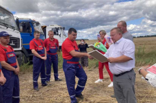 Член Совета Республики Ю.Васильцов чествовал хлеборобов Рогачевщины