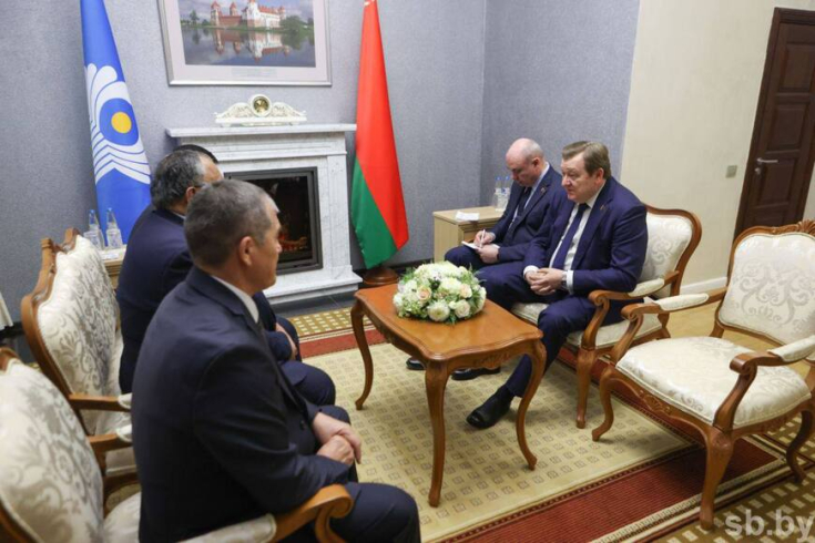 Молодежная тематика, экономика и туризм. О чем шла речь на встрече Сергея Алейника с парламентариями стран СНГ