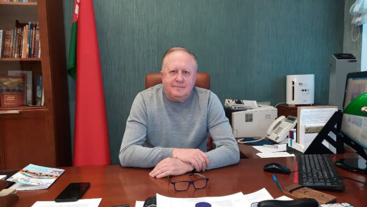 Член Президиума Совета Республики В.Лискович провел «прямую телефонную линию»