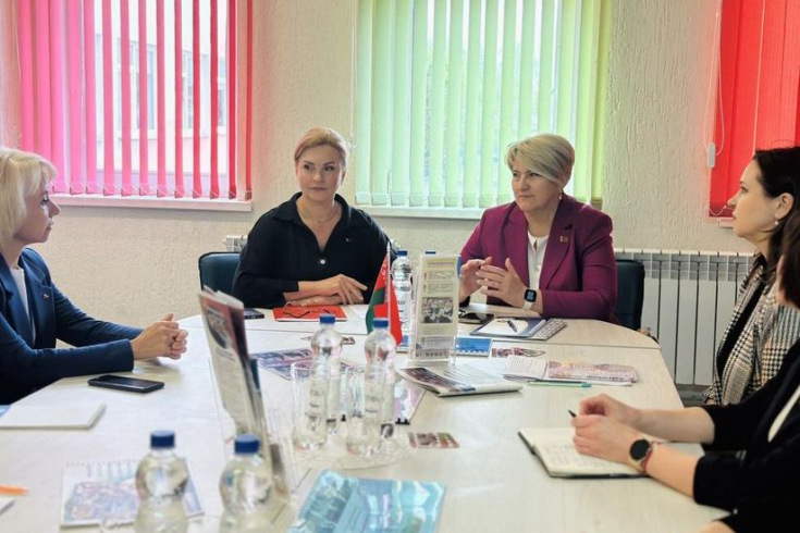 Член Совета Республики М.Ильина встретилась с трудовым коллективом столичной гимназии № 16