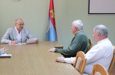 
Член Совета Республики В.Байко провел личный прием граждан и прямую телефонную линию
