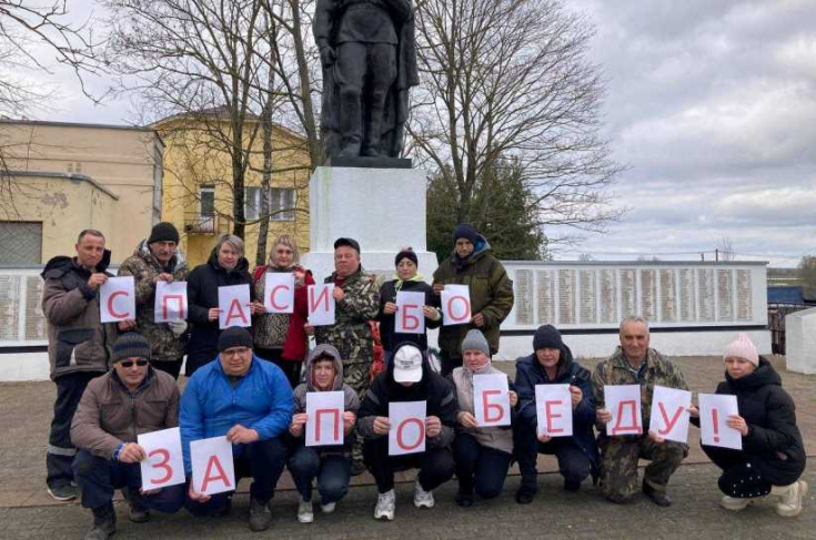 «Мы объединяемся для общего дела благоустройства нашего уютного белорусского дома». Ю.Васильцов принял участие в республиканском субботнике