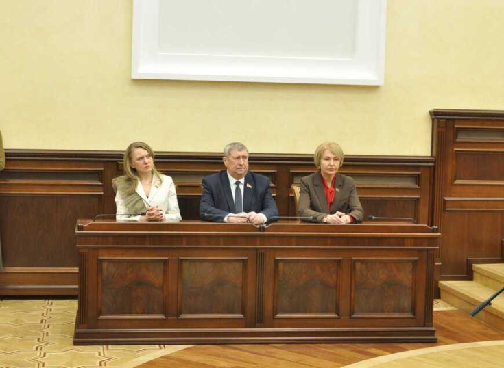 Конституционный Суд принял послание Президенту и Национальному собранию