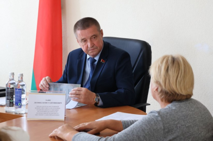 Член Президиума Совета Республики Л.Заяц провел личный прием граждан в Круглянском райисполкоме и встретился с тружениками полей