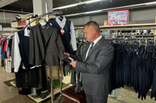 А.Горошкин провел мониторинг школьной формы в Климовичах