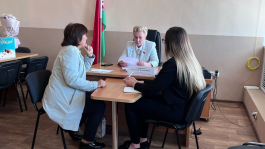 Наталья Глинская провела прямую телефонную линию и личный прием граждан