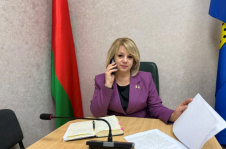 Член Совета Республики Л.Сапего провела прямую телефонную линию и личный прием граждан