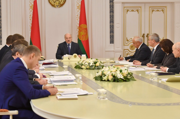 М.Мясникович
принял участие в совещании у Президента с экономическим блоком Правительства