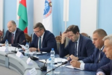 Член Совета Республики А.Кушнаренко принял участие в заседании совета ГПО «Белтопгаз»