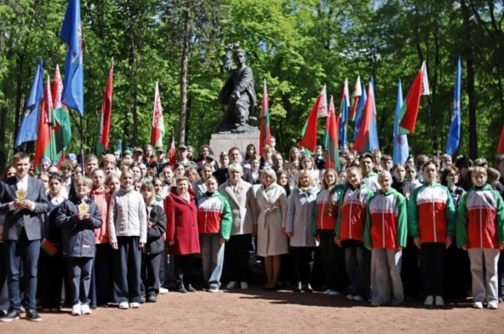 Член Совета Республики М.Ильина приняла участие в городской патриотической акции «Звездный поход. Поколение будущего»