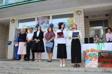 Член Совета Республики И.Толкачева приняла участие в торжественной линейке, посвященной Дню знаний, в Краснодворской средней школе Солигорского района