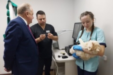 Член Президиума Совета Республики В.Лискович посетил ветеринарный центр в Лиде