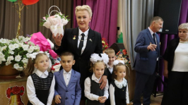 Наталья Глинская приняла участие в торжественных линейках в Молодечненском районе