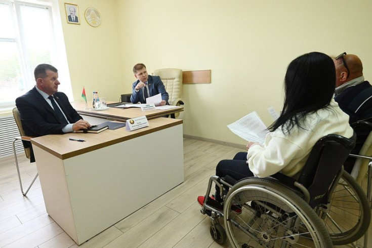 Член Президиума Совета Республики С.Сивец в рамках единого дня приема граждан в Брестской области провел прием граждан в Столинском районе