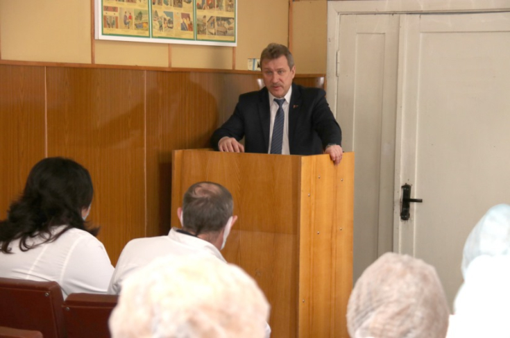 Член Совета Республики В.Полищук выступил перед медицинскими работниками Мстиславской центральной районной больницы