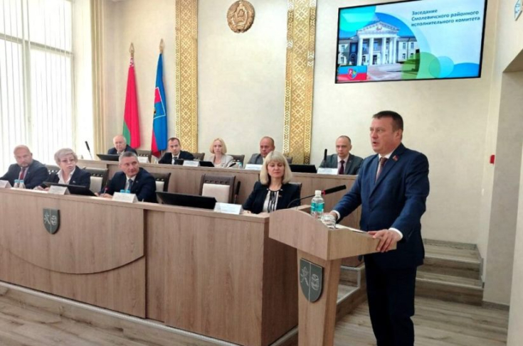 Под руководством заместителя Председателя Совета Республики С.Хоменко состоялось заседание Смолевичского райисполкома