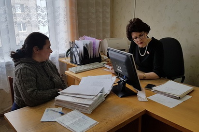 Член Совета Республики Е.Кроткова приняла участие в заседании райисполкома и провела прием граждан