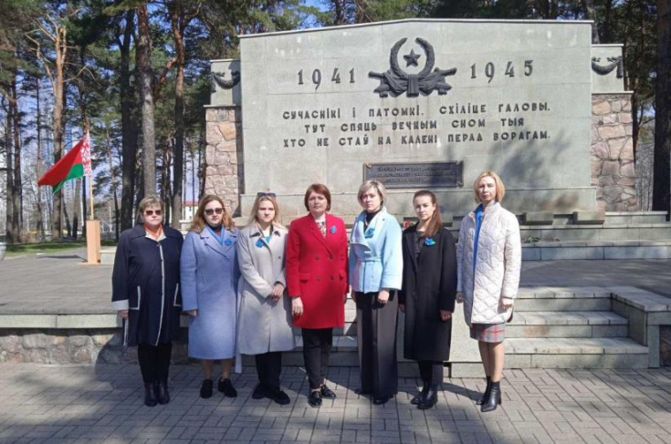 Члены первичной организации БСЖ Совета Республики приняли участие в возложении цветов к мемориальному комплексу «Масюковщина»