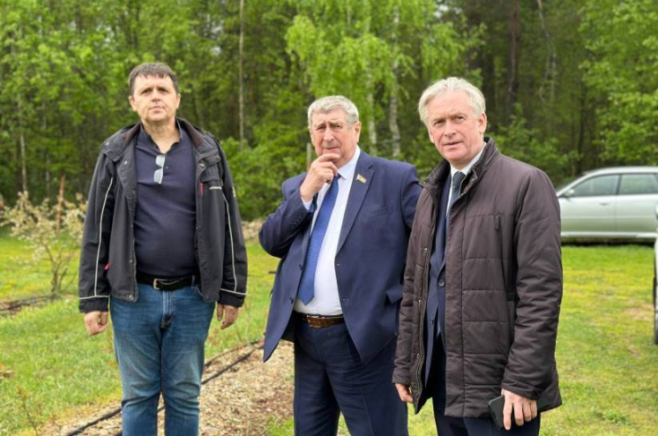 М.Русый посетил сельскохозяйственные объекты Ельского района