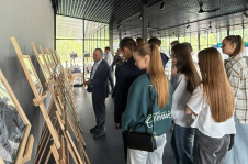 Член Совета Республики Э.Гаврилкович принял участие в открытом диалоге со студенческим отрядом